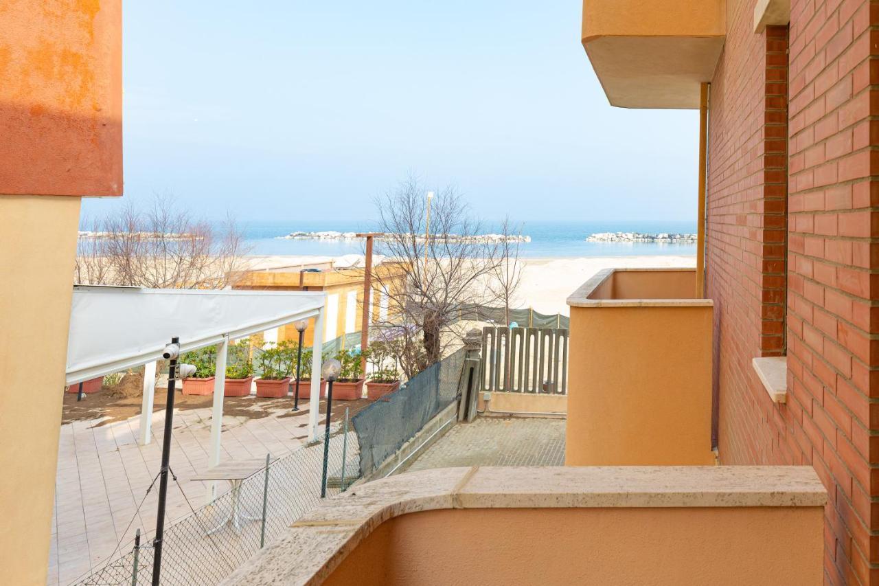 Residence Rainbow Белариа-Игеа Марина Екстериор снимка