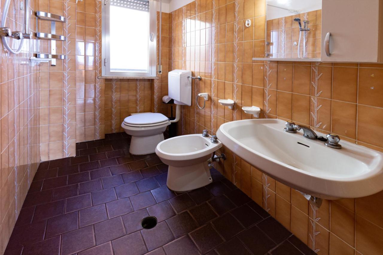 Residence Rainbow Белариа-Игеа Марина Екстериор снимка