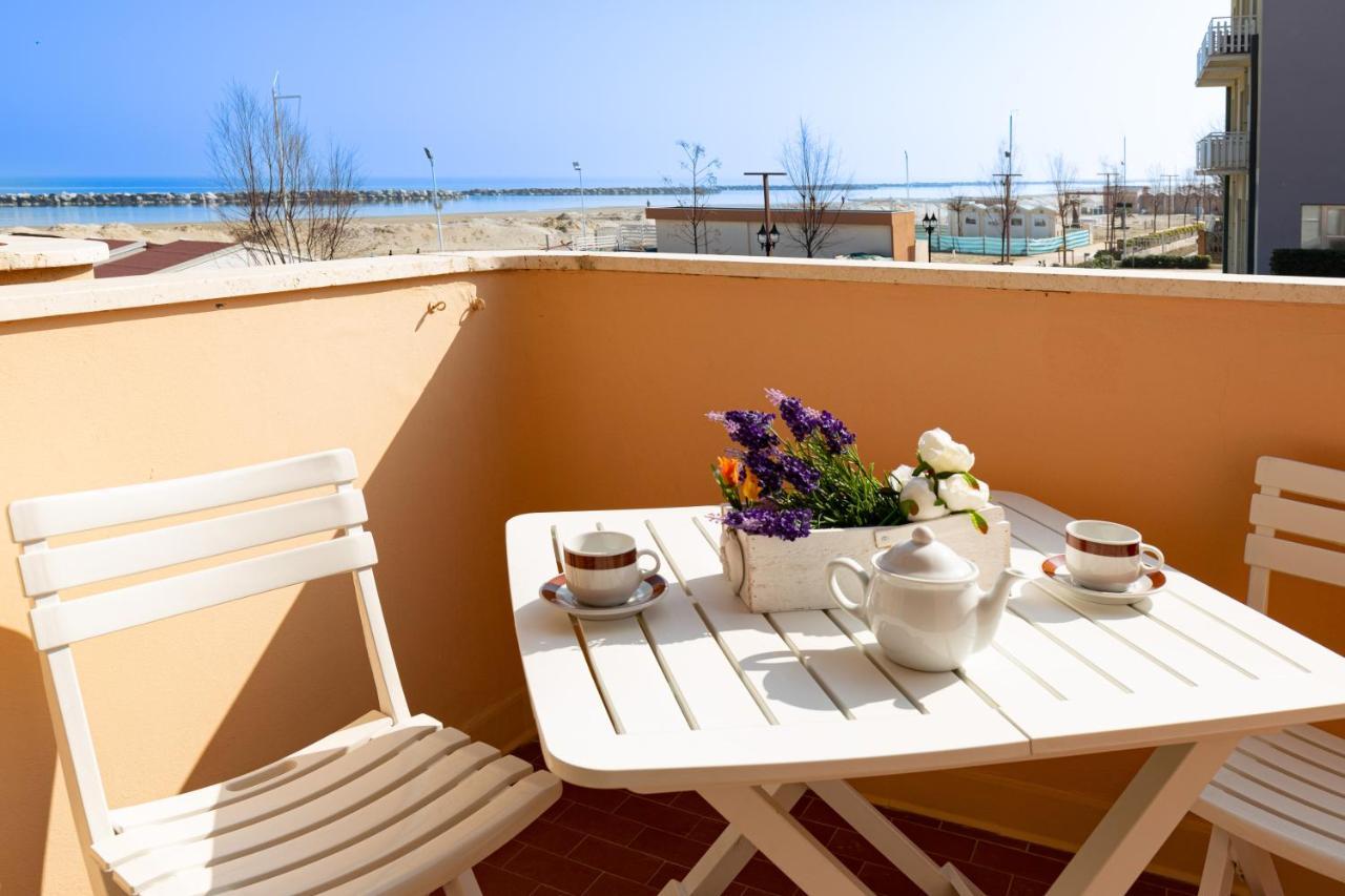 Residence Rainbow Белариа-Игеа Марина Екстериор снимка